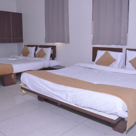 Hotel Indrani Chittorgarh Екстер'єр фото