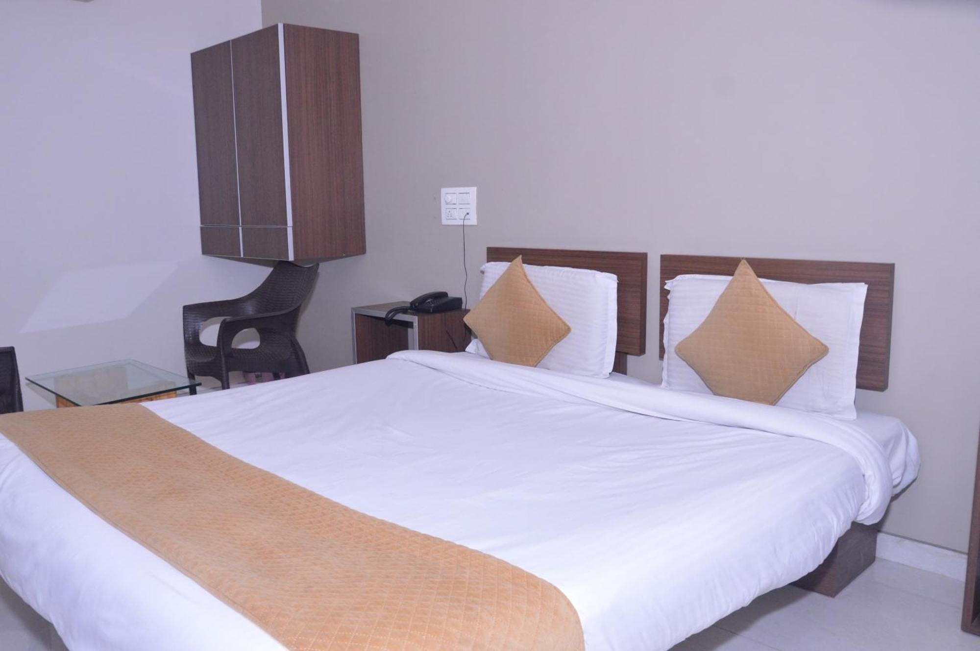 Hotel Indrani Chittorgarh Екстер'єр фото